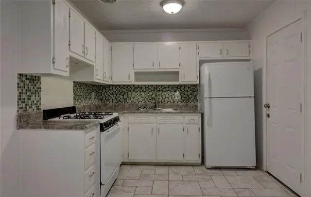 $1,299 | 10252 Foxfire Terrace, Jonesboro, GA 30238