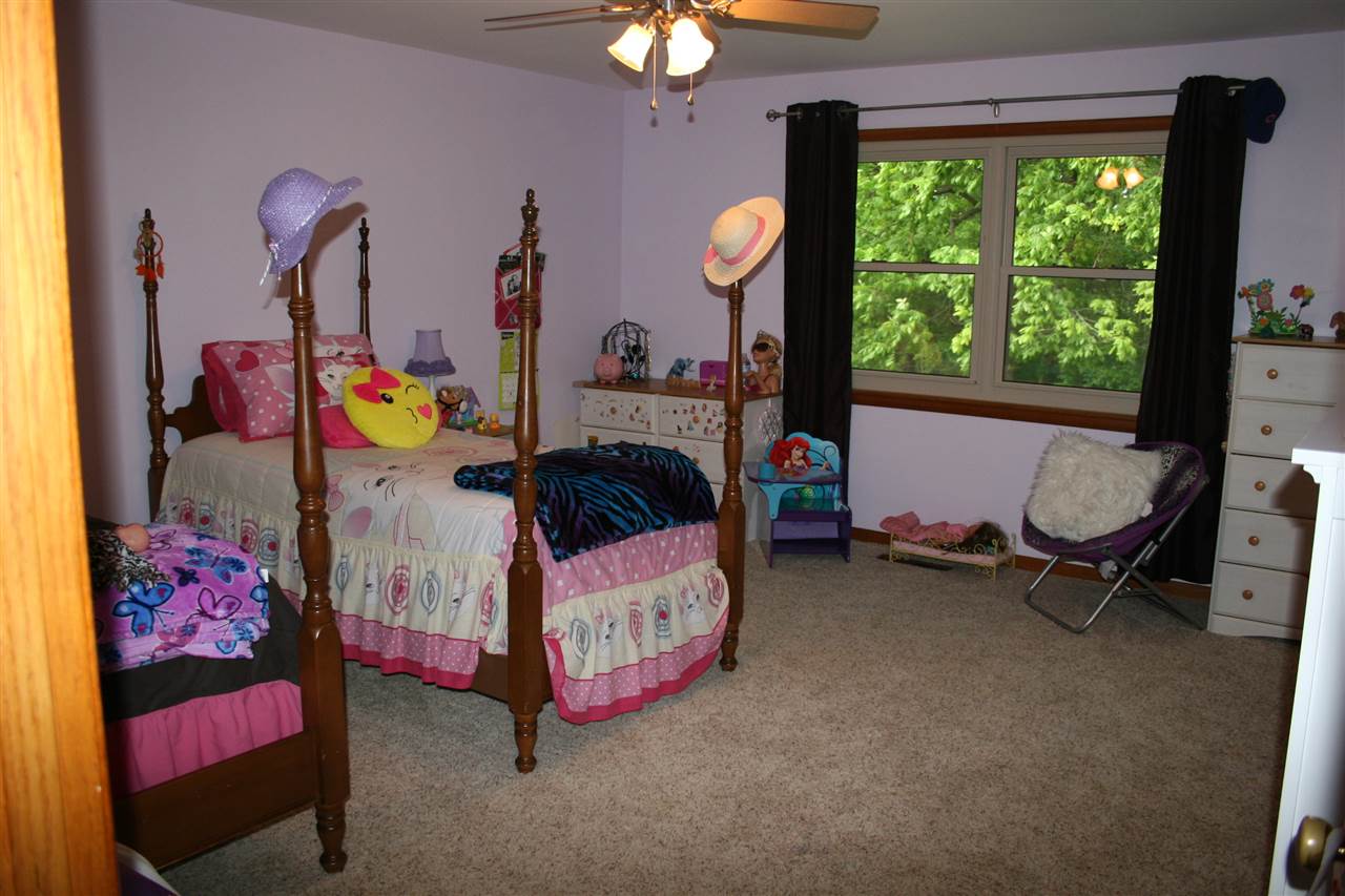 5515 Ridgewood Road Evansville, IN 47712 - Photo 12 of 35 Gallery Image 12
