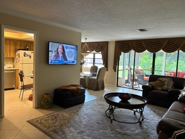 336 Northwest 42nd Street Boca Raton, FL 33431 - Photo 4 of 13 Livingrm