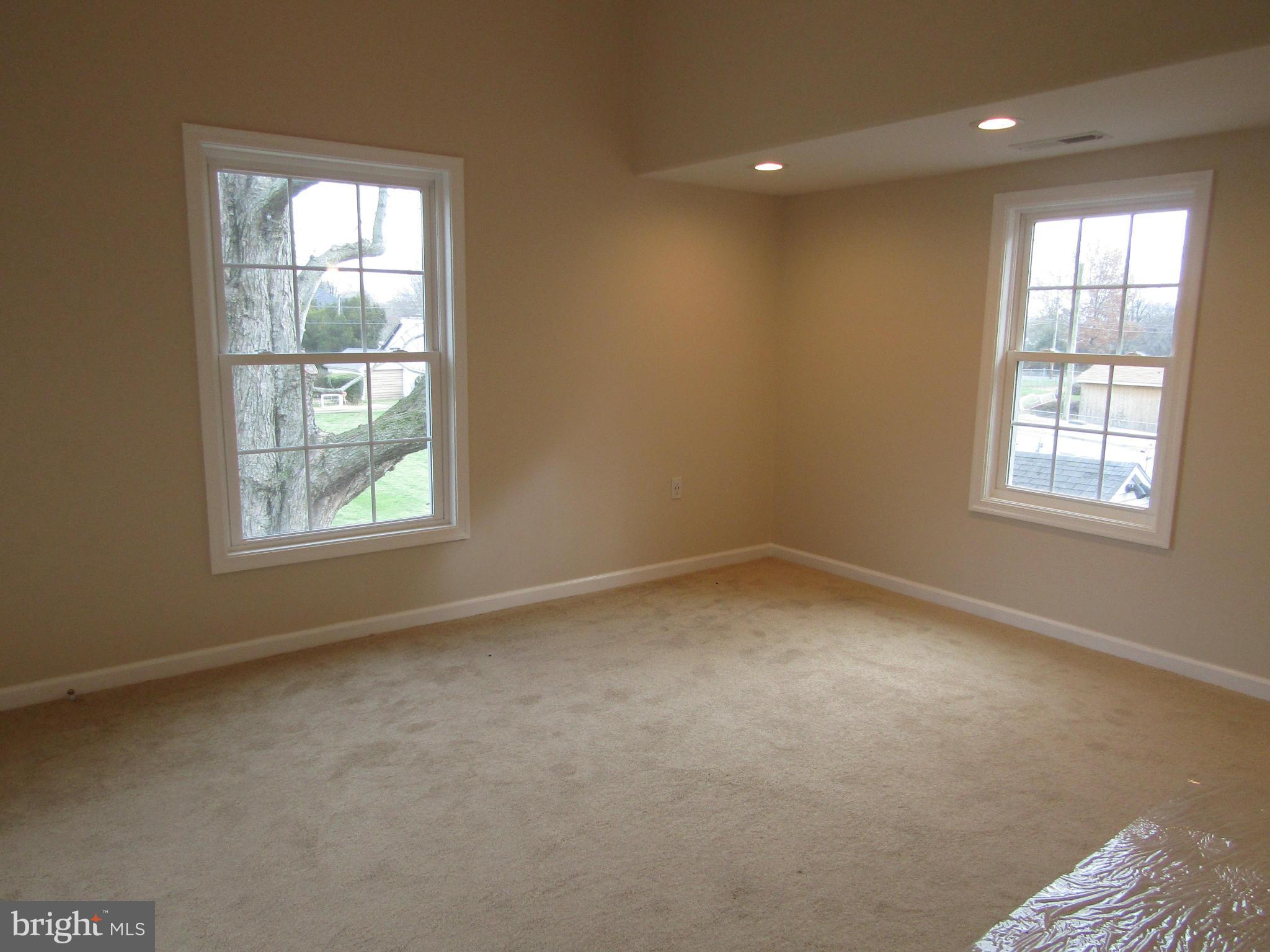 402 Park Avenue Ridgely, MD 21660 - Photo 17 of 30 Bedroom (Master)