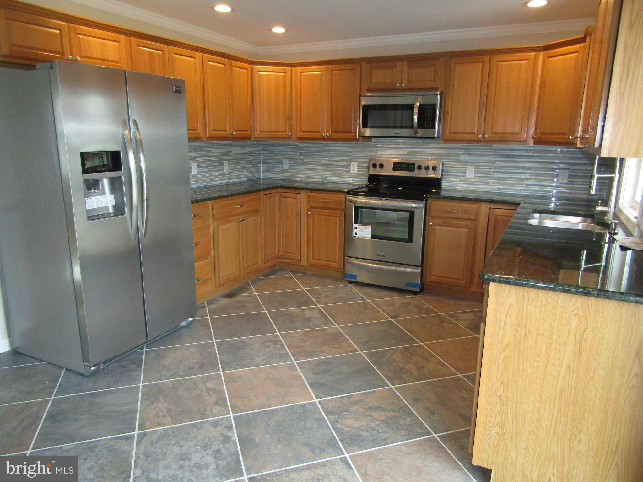 402 Park Avenue Ridgely, MD 21660 - Photo 7 of 30 Kitchen