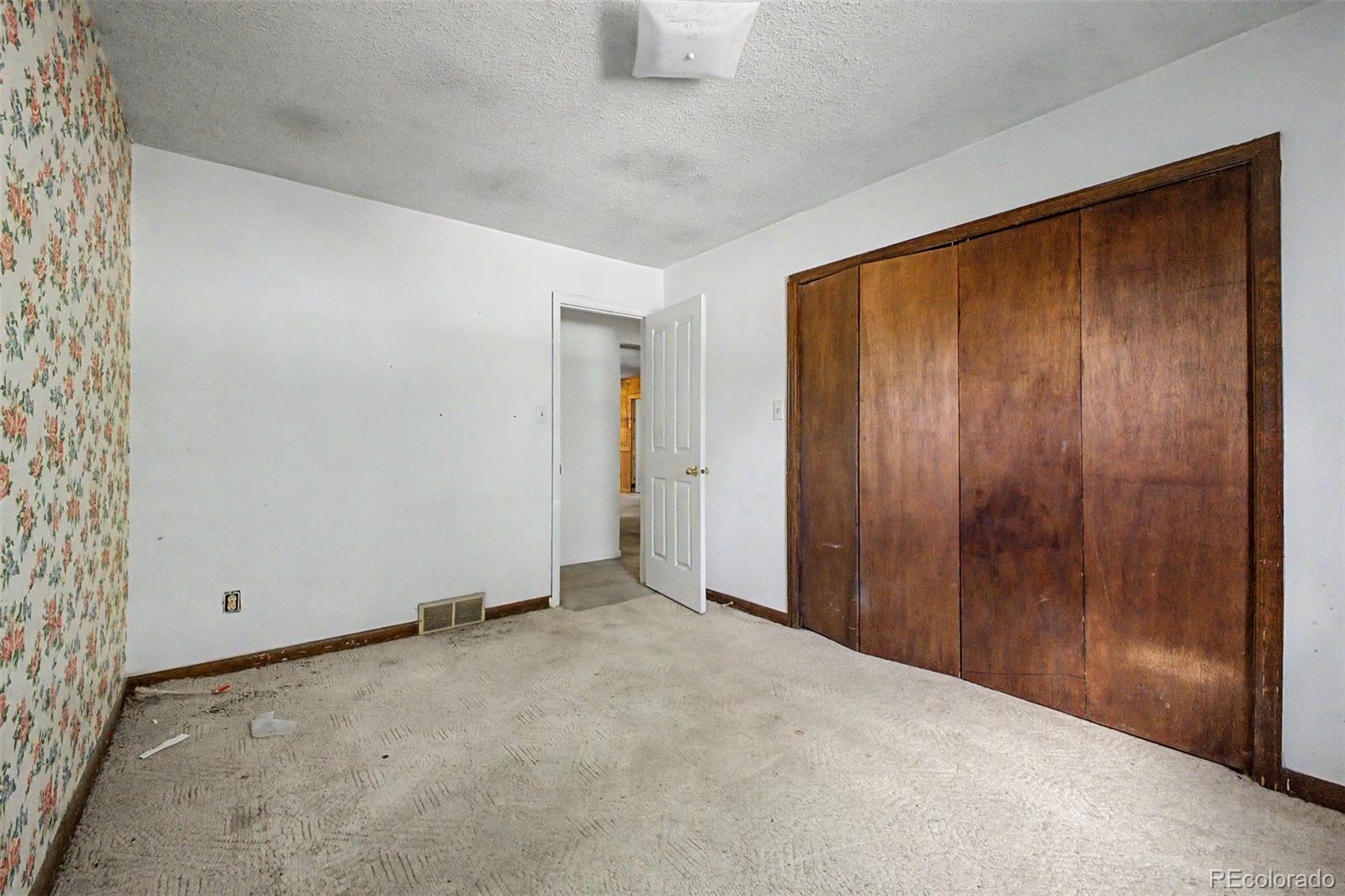 1600 Northwestern Road Longmont, CO 80503 - Photo 18 of 41 an empty room with closet area