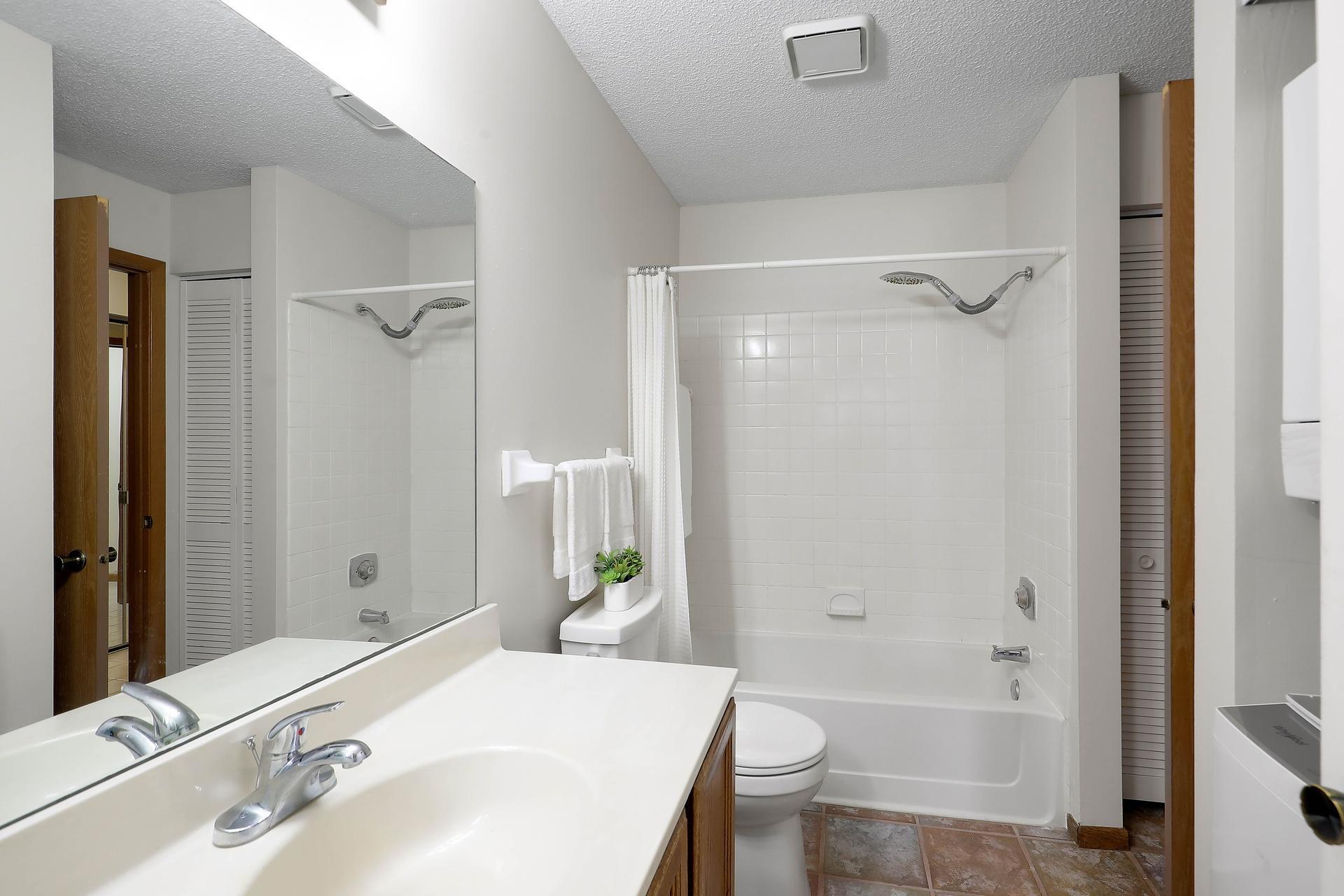 2150 Ridge Drive, Unit 14 St. Louis Park, MN 55416 - Photo 18 of 37