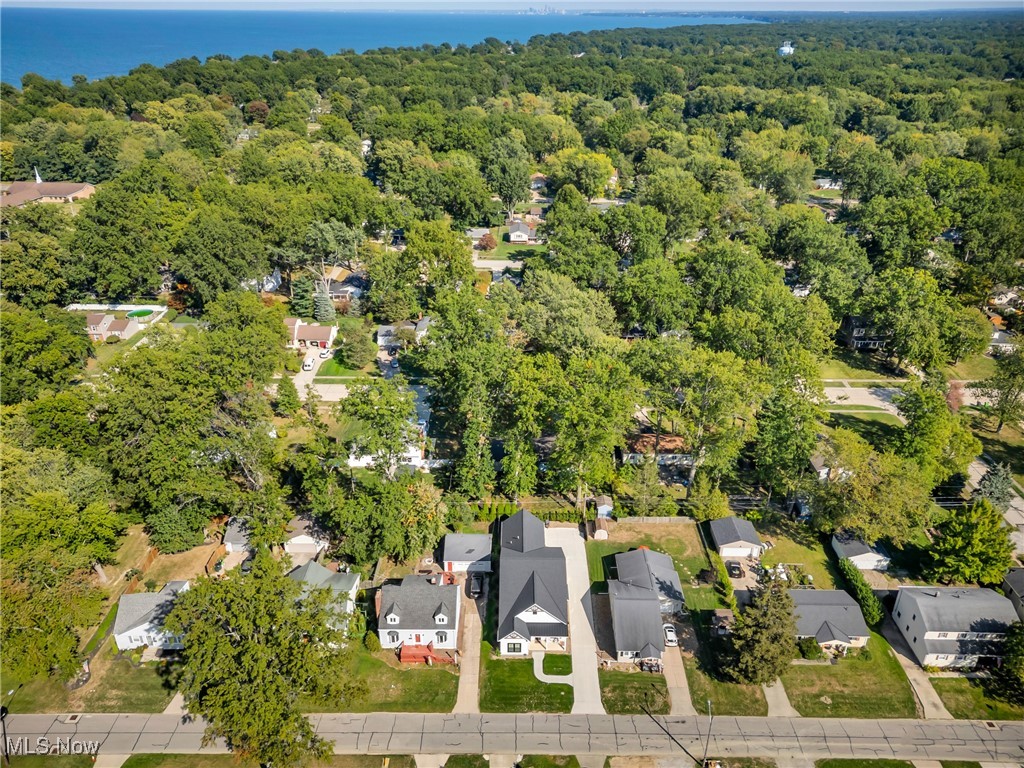 205 Sunset Road Avon Lake, OH 44012 - Photo 3 of 30 Gallery Image 3