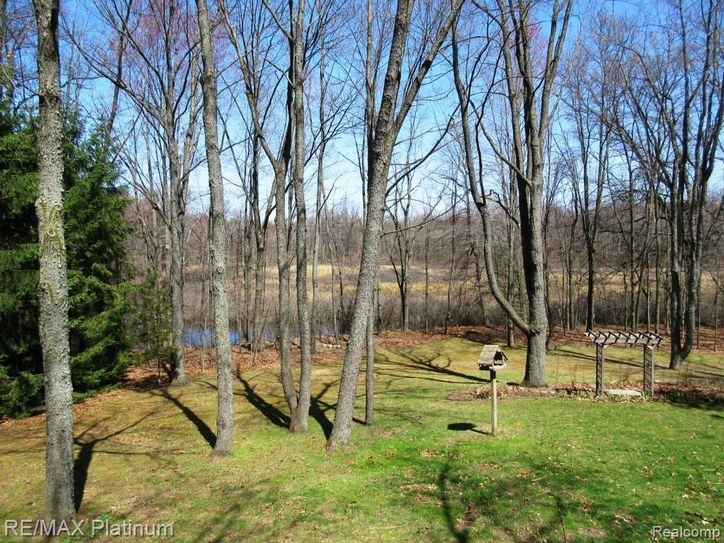 11357 Newman Road Brighton, MI 48114 - Photo 27 of 30 005.jpg