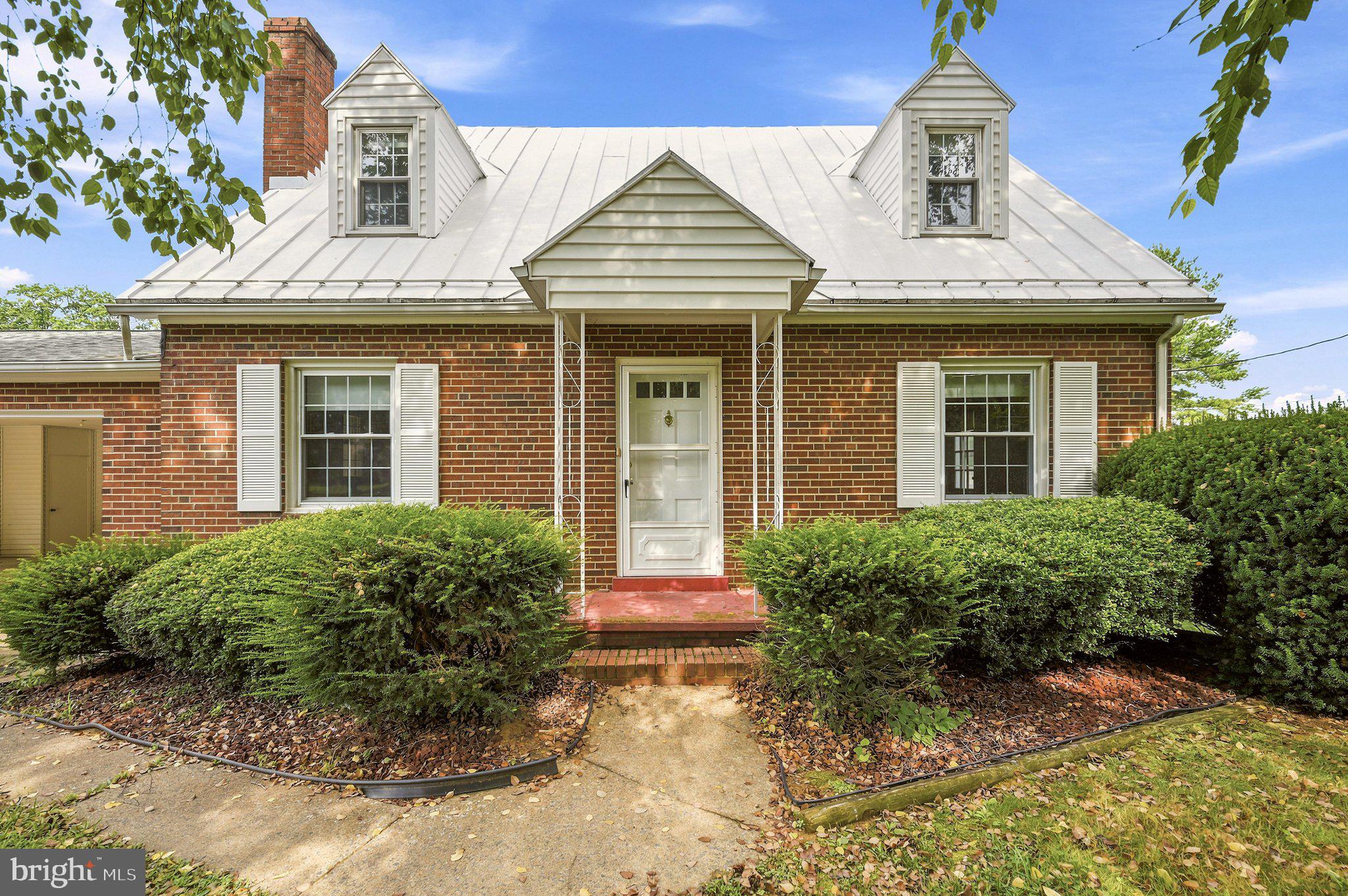 17751 Harmony Church Road Hamilton, VA 20158 - Photo 4 of 66 Front Exterior