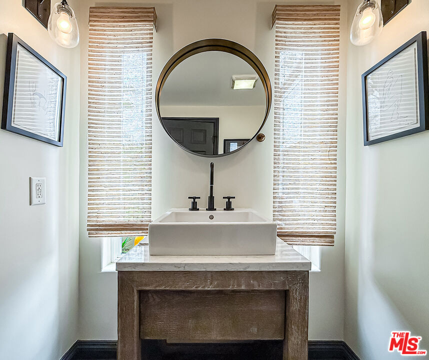 6416 Lunita Road, Unit 108 Malibu, CA 90265 - Photo 15 of 38