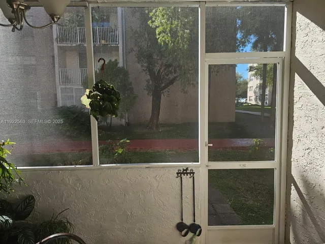 $305,000 | 8411 Northwest 8th Street, Unit 111, Miami, FL 33126