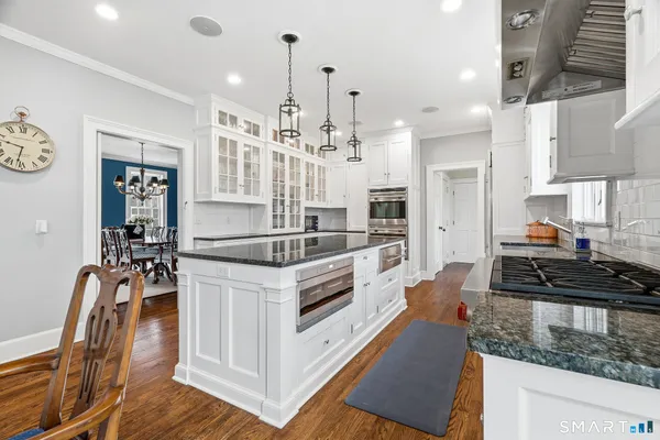 $1,200,000 | 12 Matson Ridge, Old Lyme, CT 06371