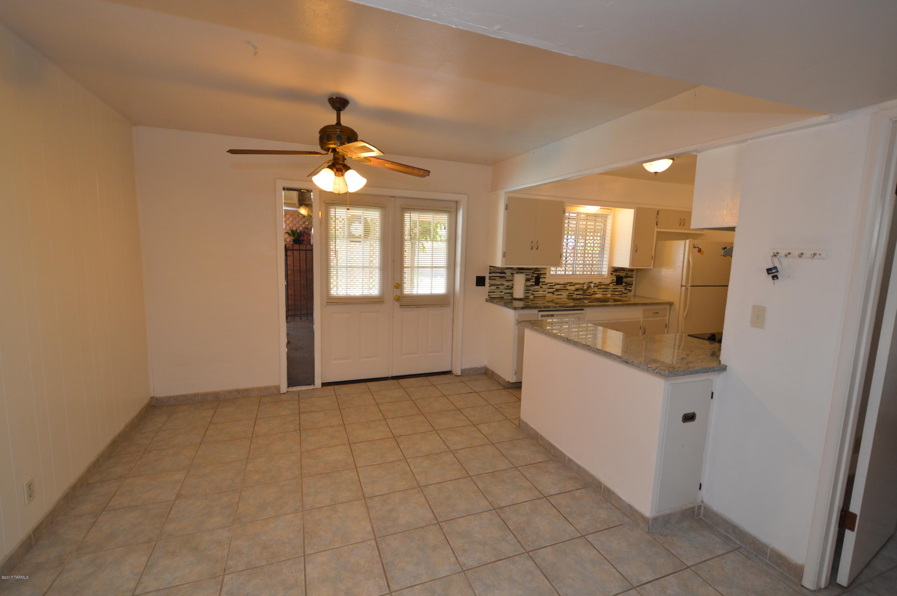 526 East Radburn Street Tucson, AZ 85704 - Photo 9 of 16