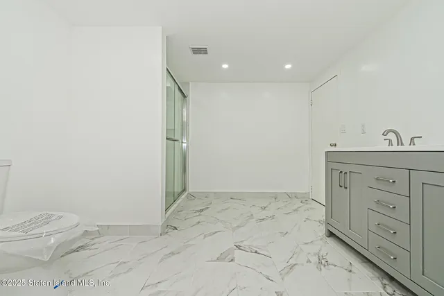 $779,000 | 3601 Hylan Boulevard | Great Kills