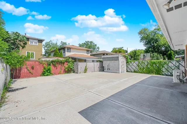 $779,000 | 3601 Hylan Boulevard | Great Kills