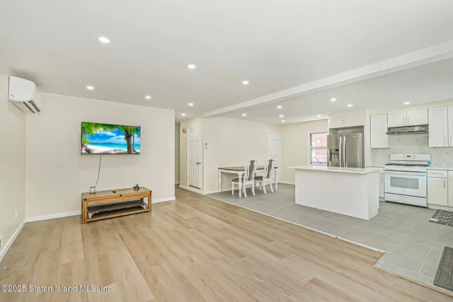 $779,000 | 3601 Hylan Boulevard | Great Kills