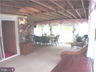 1027 Warren Road West Chester, PA 19382 - Photo 6 of 6 Gallery Image 6