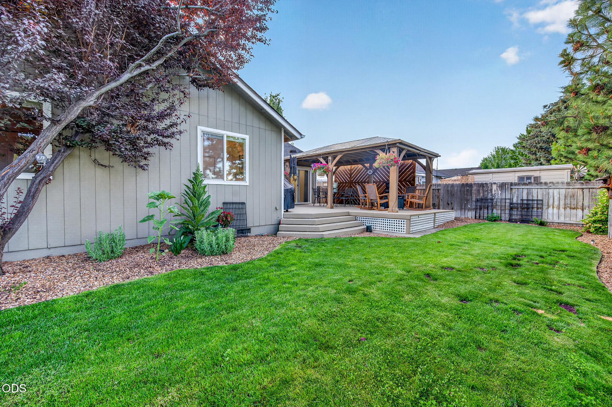 62633 Hawkview Road Bend, OR 97701 - Photo 35 of 39