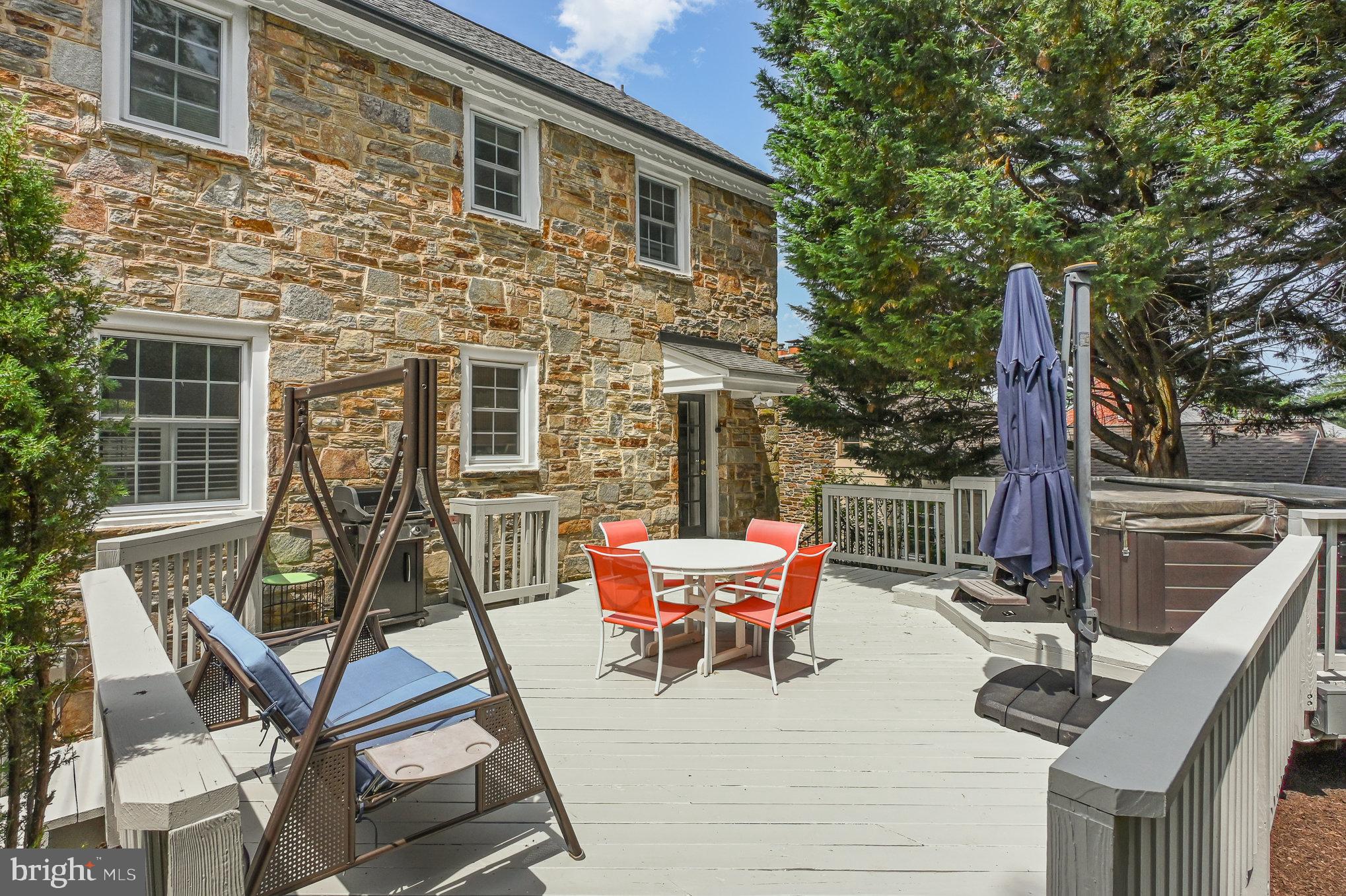 625 Yarmouth Road Towson, MD 21286 - Photo 2 of 69 a view of a chairs and table in patio
