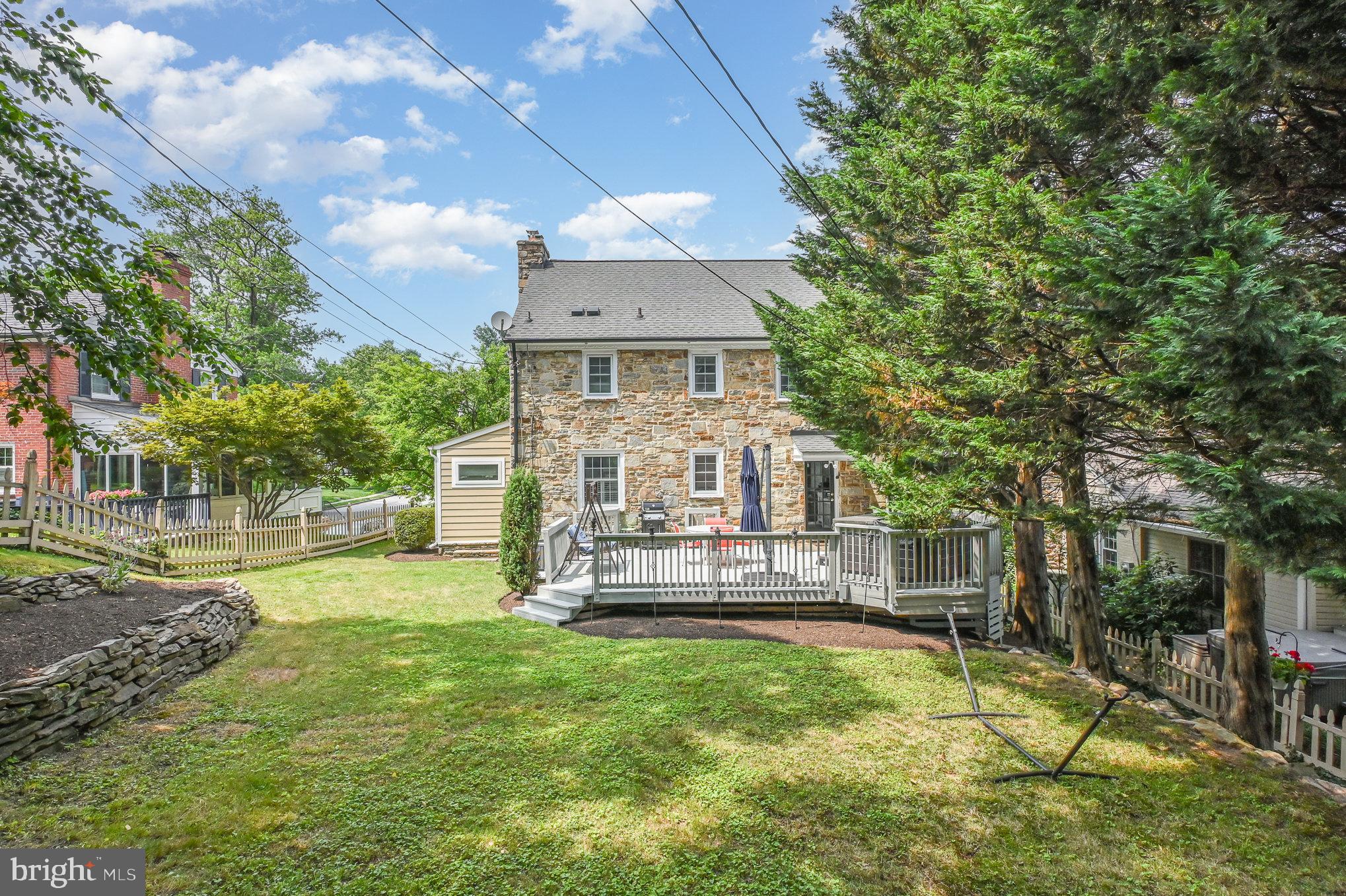 625 Yarmouth Road Towson, MD 21286 - Photo 52 of 69 a view of a house with a yard porch and sitting area
