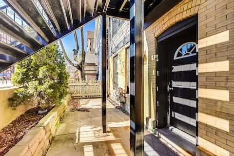 $2,150 | 1730 West Beach Avenue, Unit 1, Chicago, IL 60622