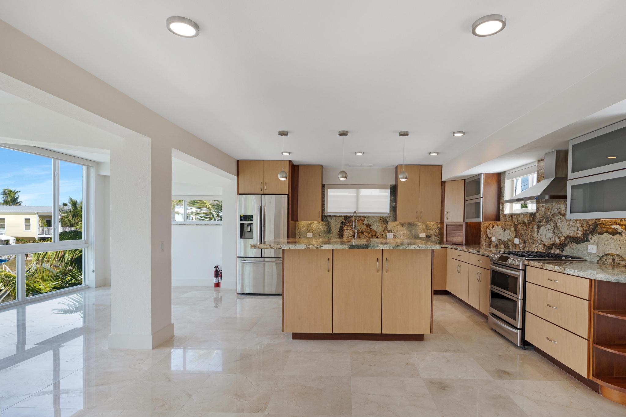 8 Poisonwood Road Key Largo, FL 33037 - Photo 51 of 83 577A1252