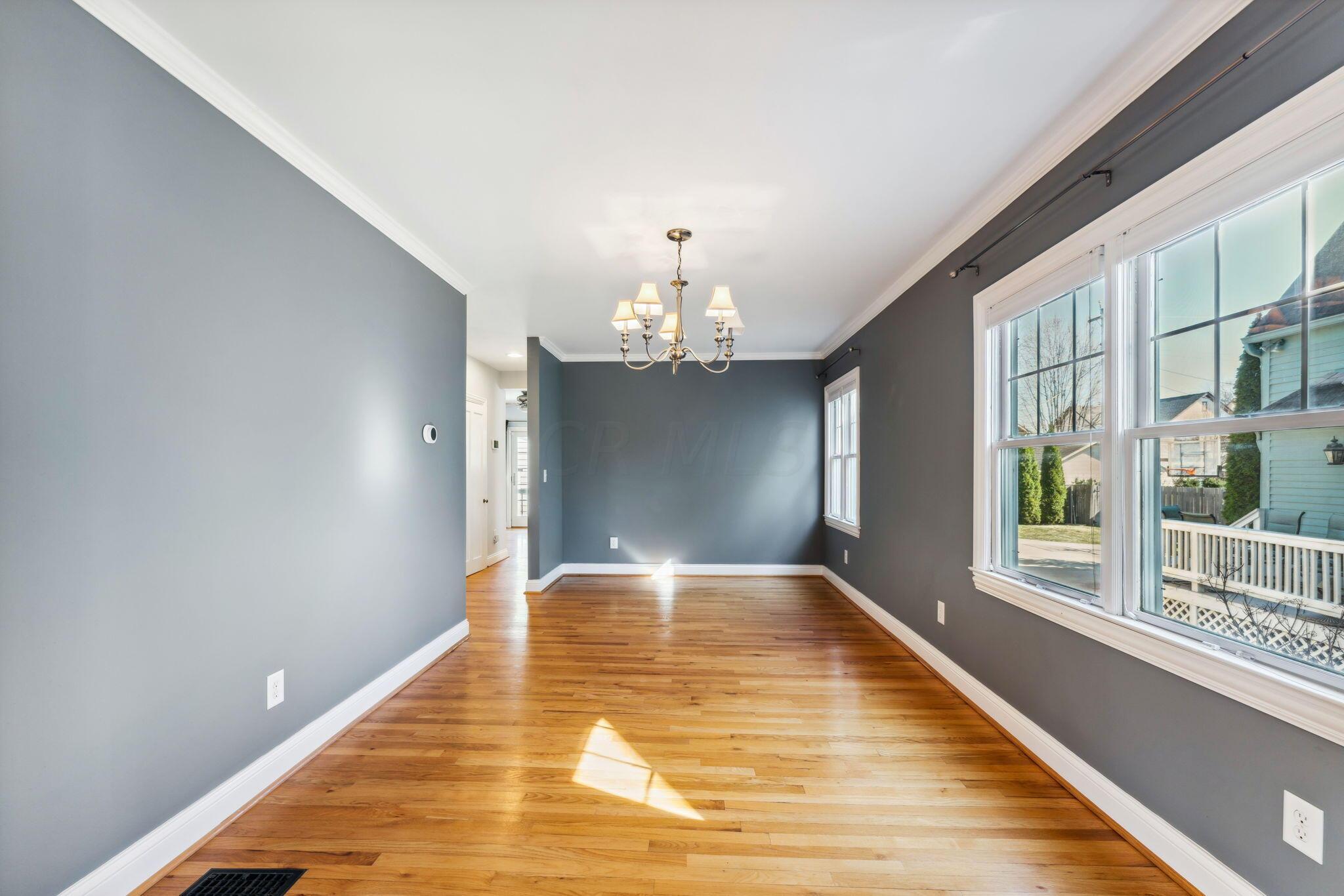 114 South Cassingham Road Bexley, OH 43209 - Photo 13 of 51 Dining room
