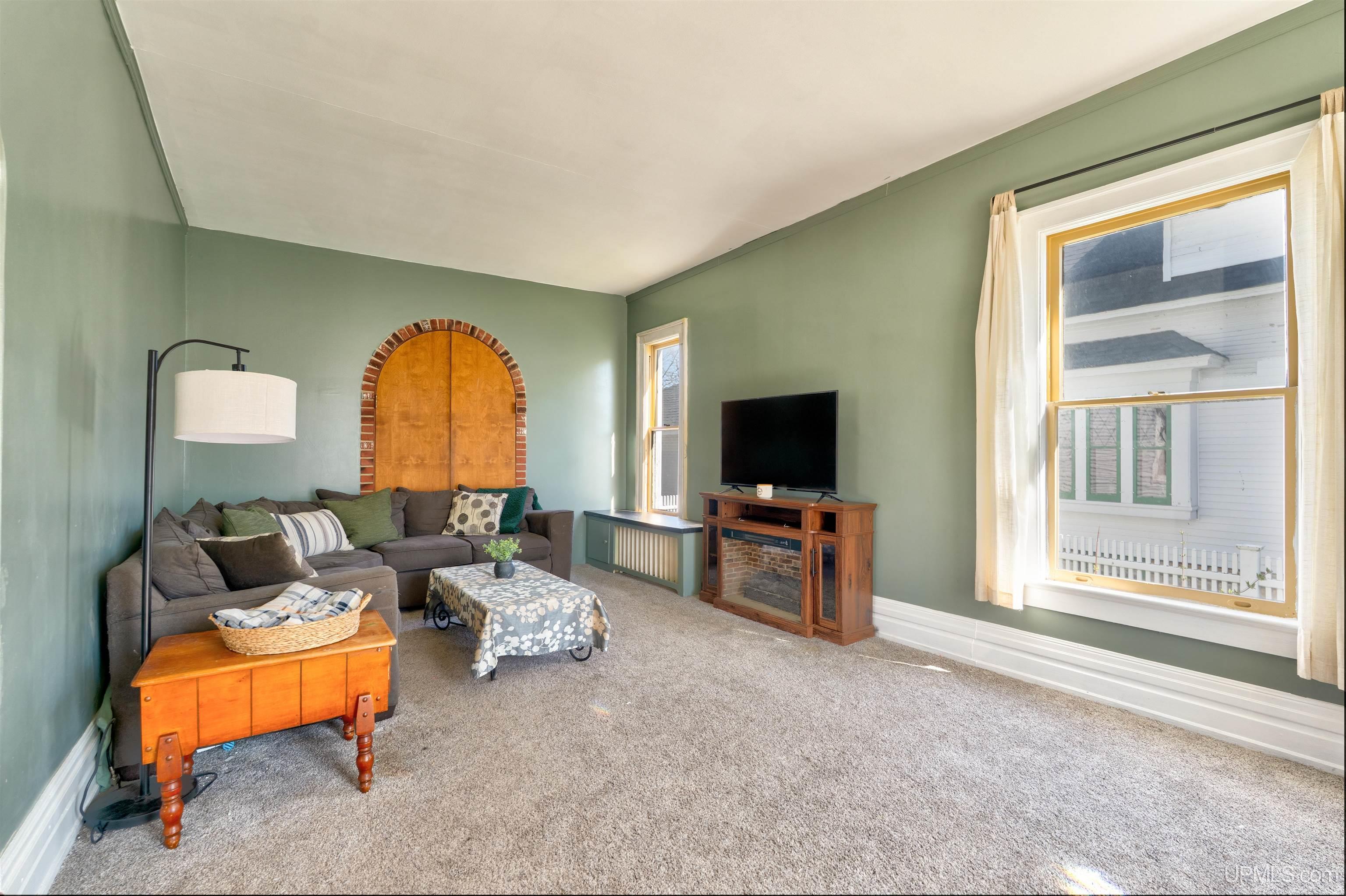 705 South 10th Street Escanaba, MI 49829 - Photo 42 of 45