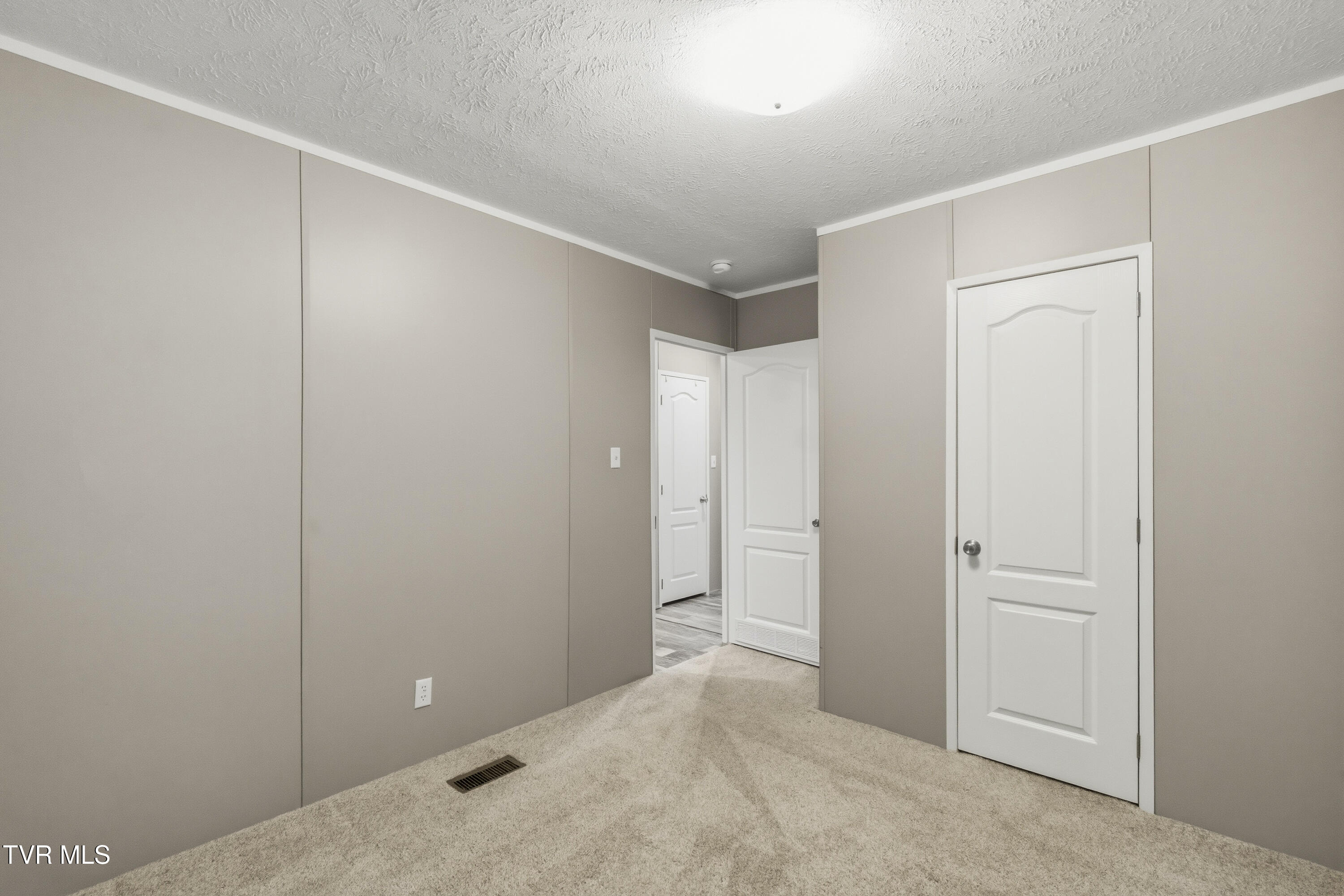 1320 Sugar Bowl Road Chuckey, TN 37641 - Photo 34 of 44 2nd Bedroom