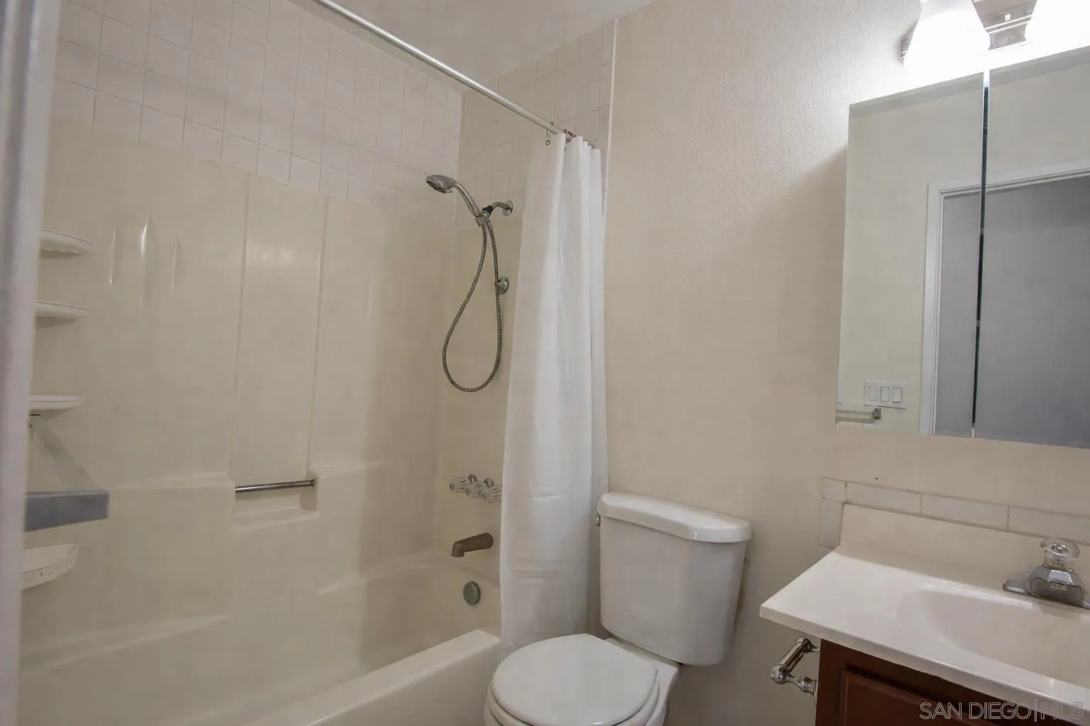 1319 Grand Avenue Spring Valley, CA 91977 - Photo 15 of 15