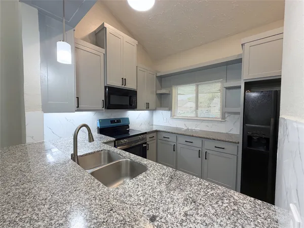 $1,650 | 3826 Quiet Pl Drive, Houston, TX 77082