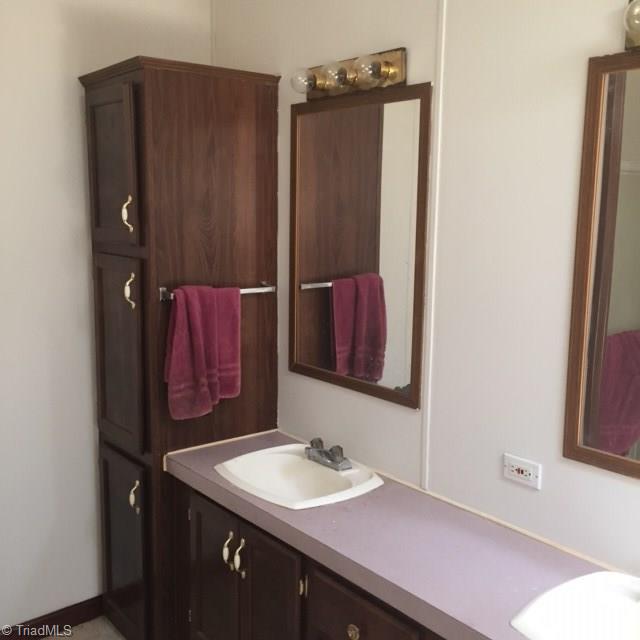 2512 Mountain View Road Asheboro, NC 27205 - Photo 20 of 30 Gallery Image 20