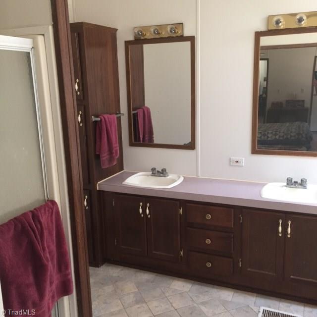 2512 Mountain View Road Asheboro, NC 27205 - Photo 22 of 30 Gallery Image 22