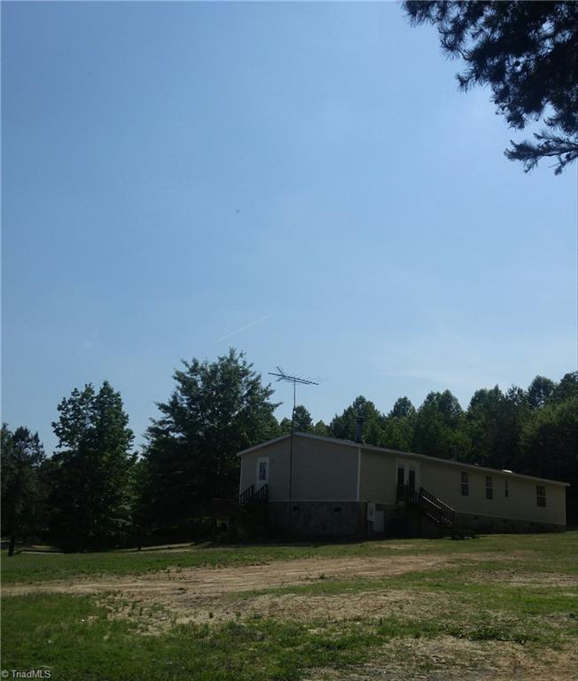 2512 Mountain View Road Asheboro, NC 27205 - Photo 4 of 30 Gallery Image 4