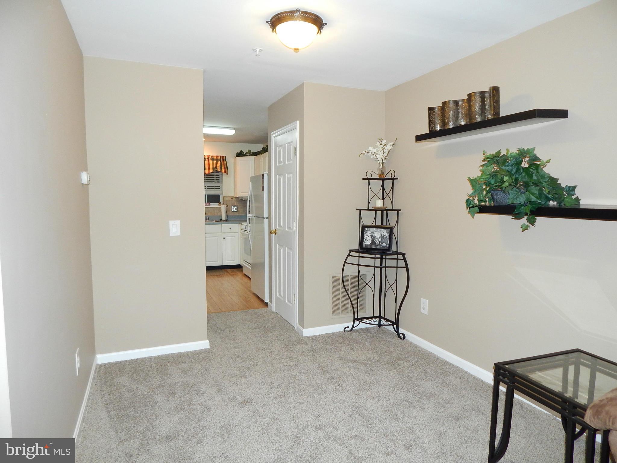 8740 Jarwood Road Baltimore, MD 21237 - Photo 11 of 29 Dining Room