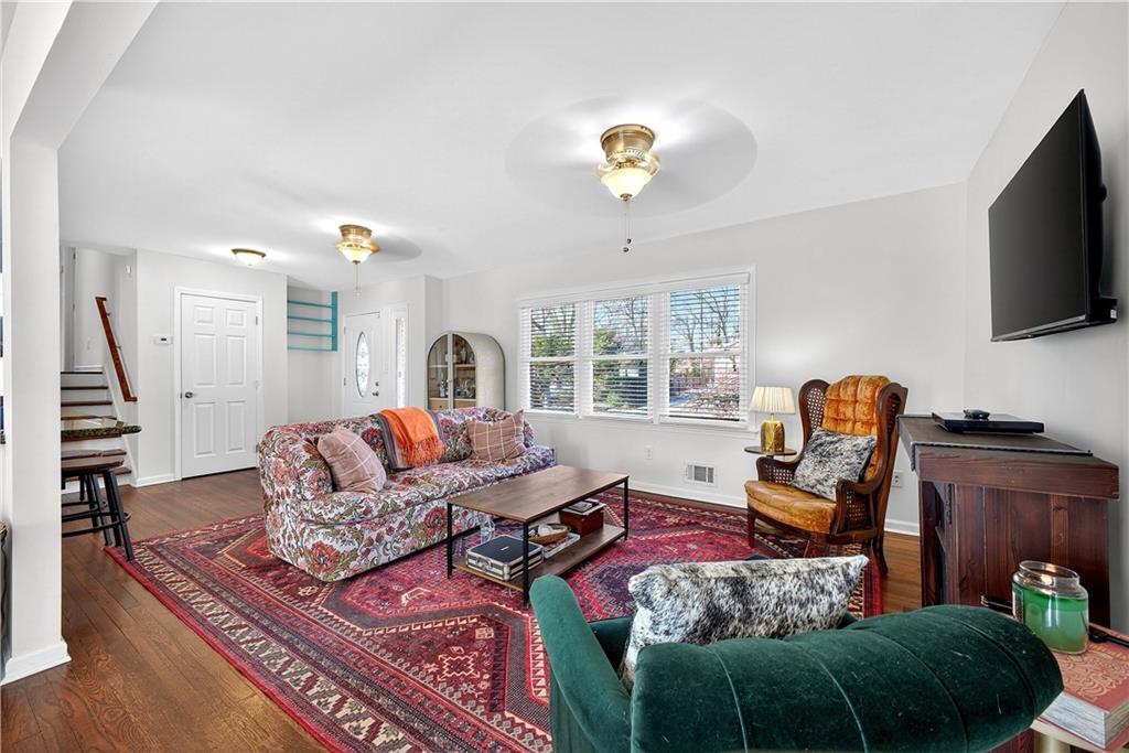 3823 Danbury Lane Decatur, GA 30032 - Photo 6 of 24