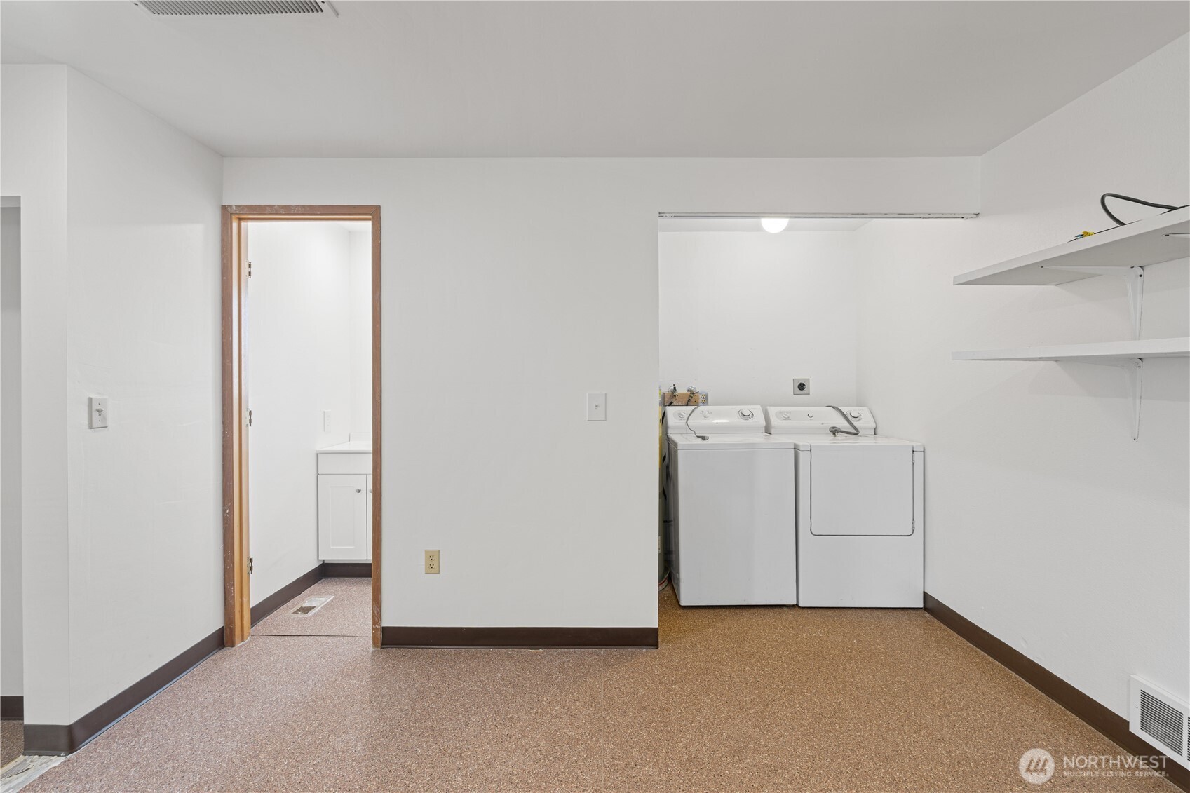 858 East Smith Road Bellingham, WA 98226 - Photo 38 of 40 Gallery Image 38