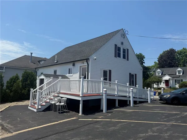 $3,250 | 10 Manuel Avenue, Johnston, RI 02919