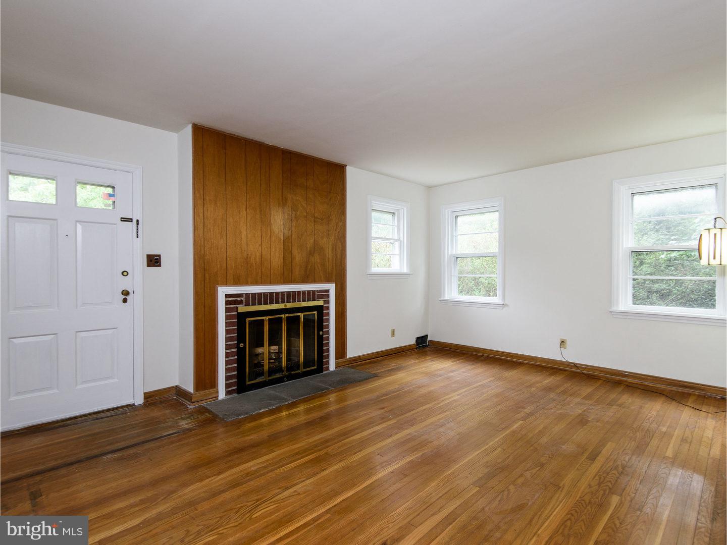 30 Manor Road Paoli, PA 19301 - Photo 4 of 24