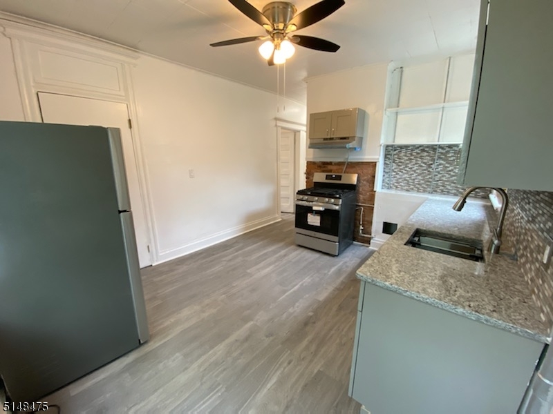 46 Prospect Street, Unit 2 Bloomfield, NJ 07003 - Photo 20 of 33