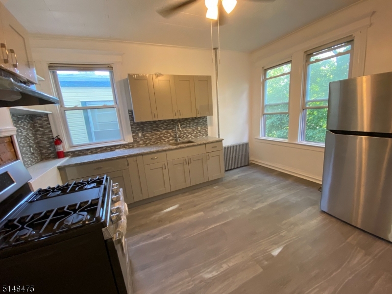 46 Prospect Street, Unit 2 Bloomfield, NJ 07003 - Photo 6 of 33