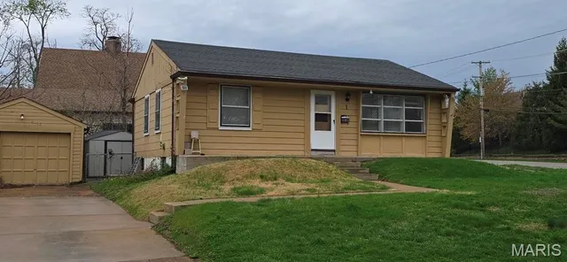 $1,600 | 1 Banbury Court, St. Louis, MO 63126