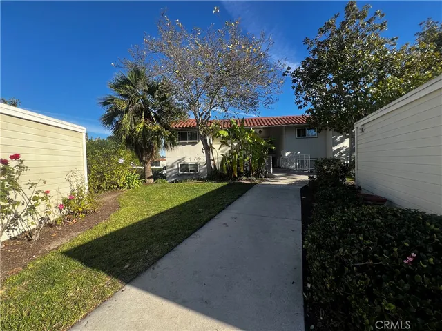 $2,900 | 863 Ronda Mendoza, Unit B, Laguna Woods, CA 92637