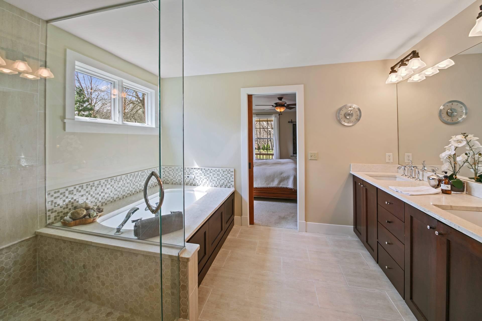 220 Glenbrook Road North Wayzata, MN 55391 - Photo 13 of 33