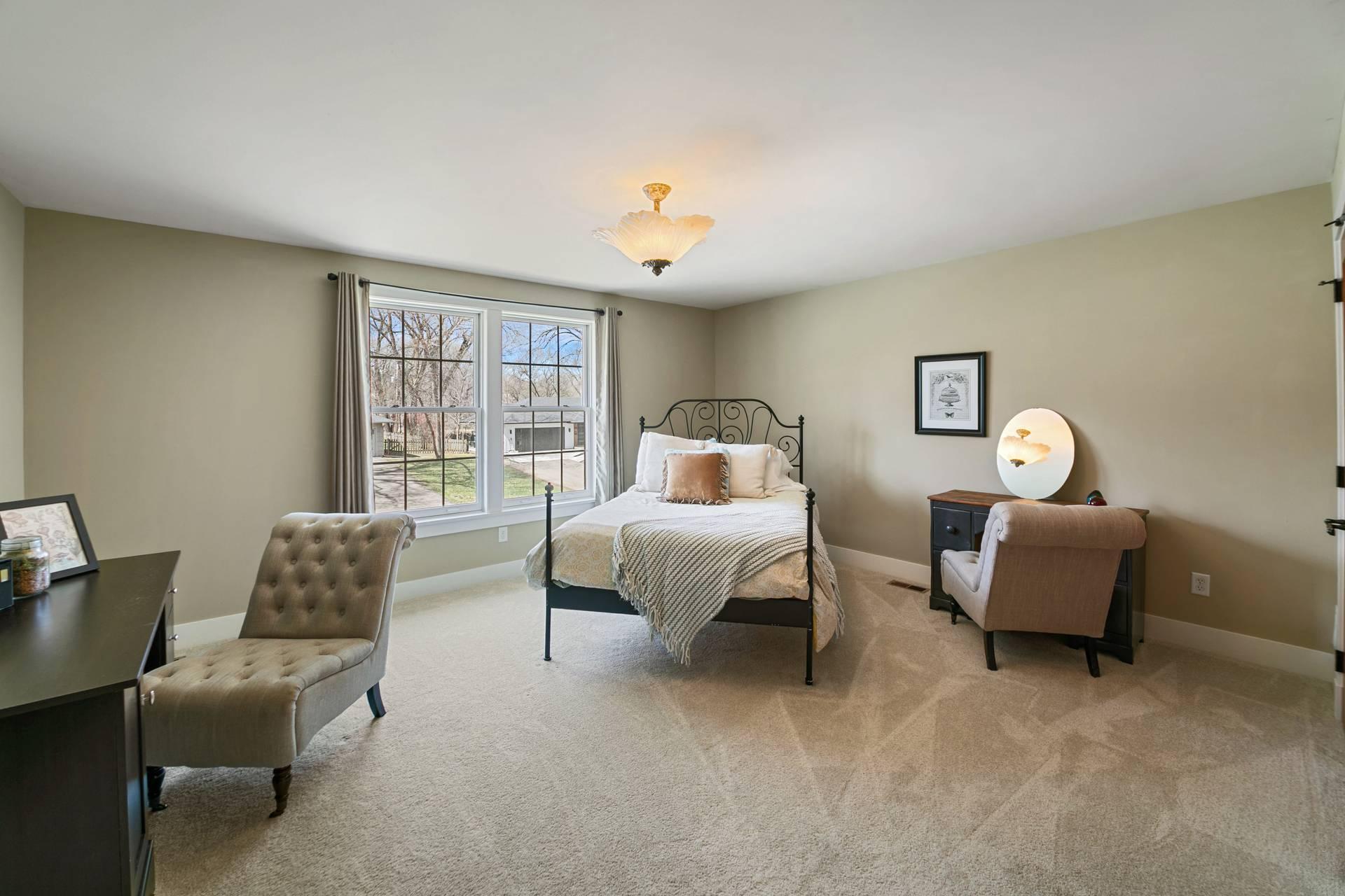 220 Glenbrook Road North Wayzata, MN 55391 - Photo 15 of 33