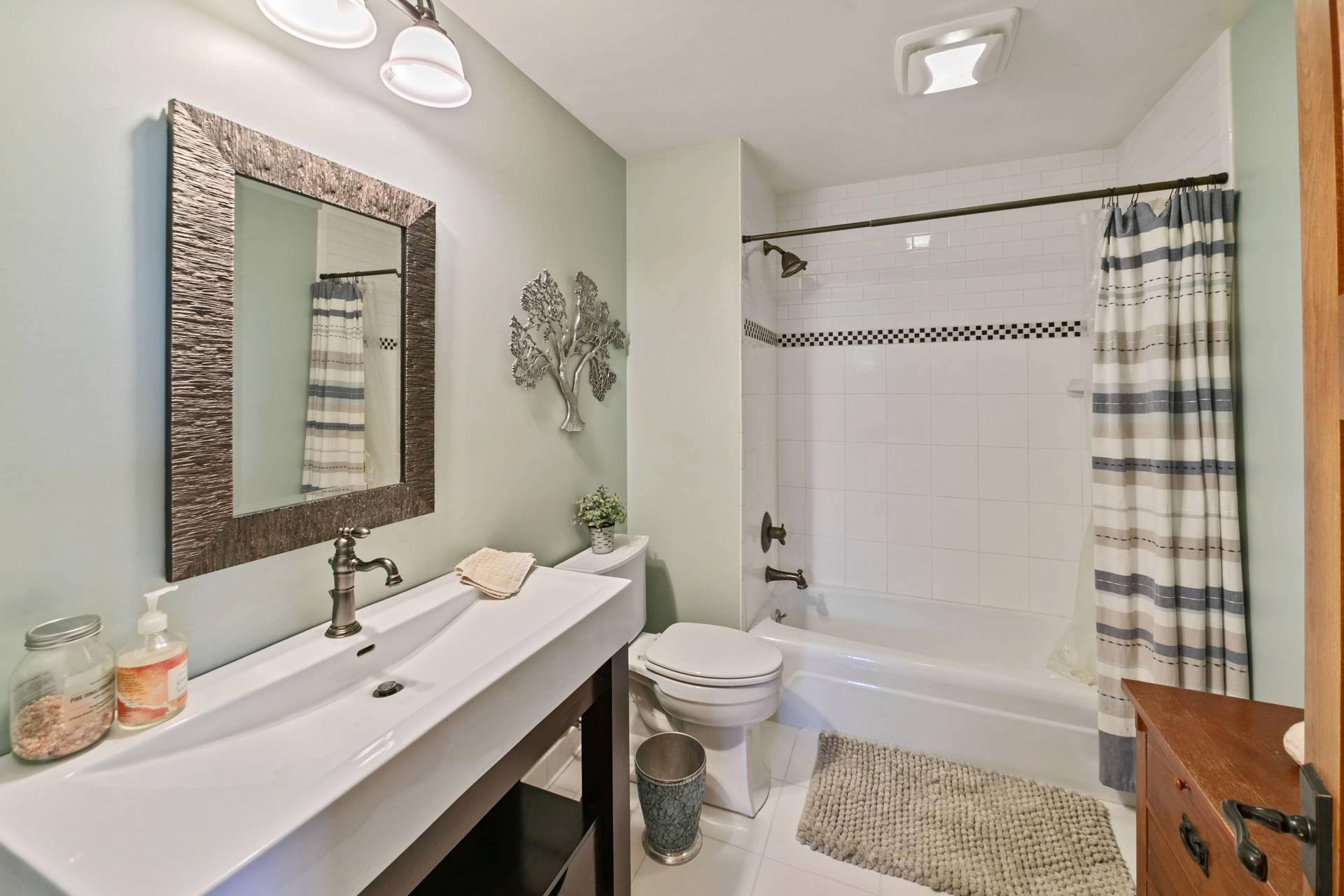 220 Glenbrook Road North Wayzata, MN 55391 - Photo 25 of 33