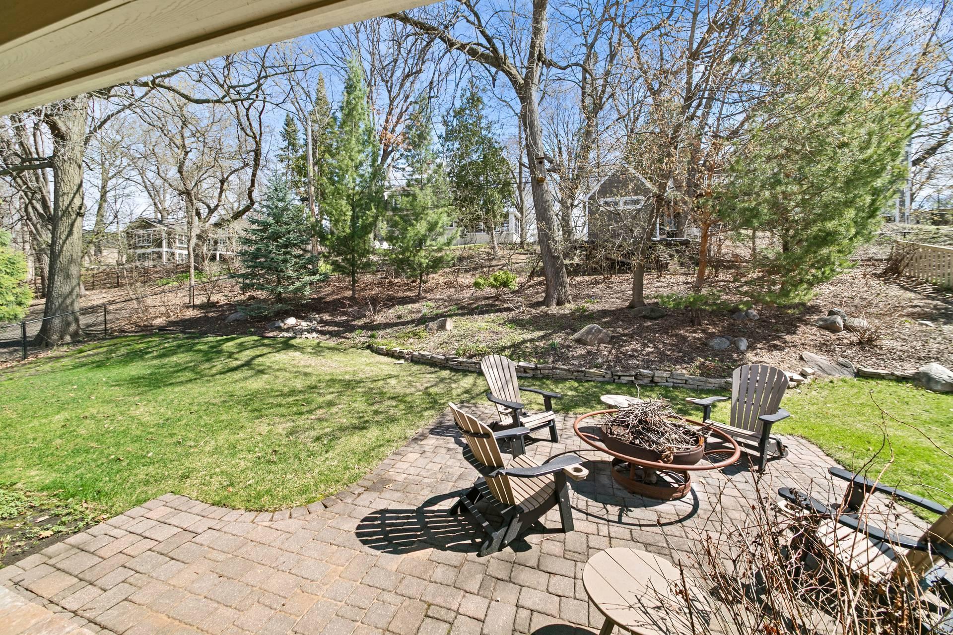 220 Glenbrook Road North Wayzata, MN 55391 - Photo 27 of 33