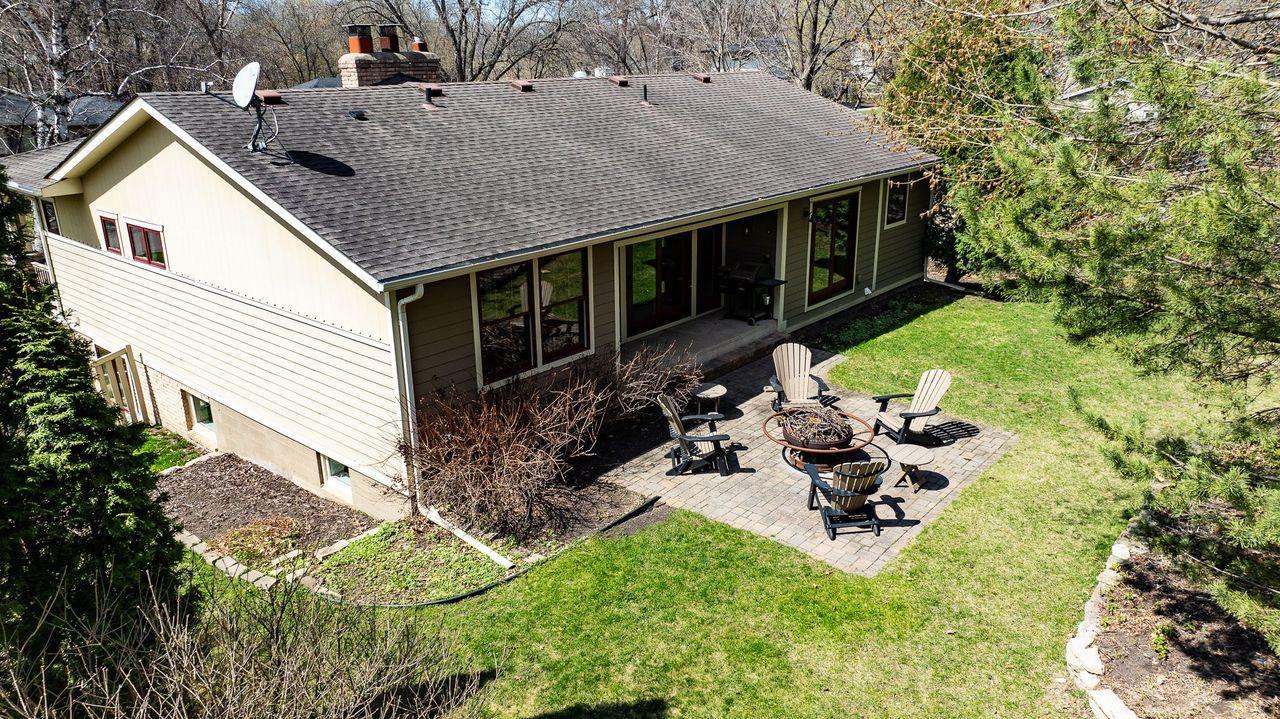 220 Glenbrook Road North Wayzata, MN 55391 - Photo 28 of 33