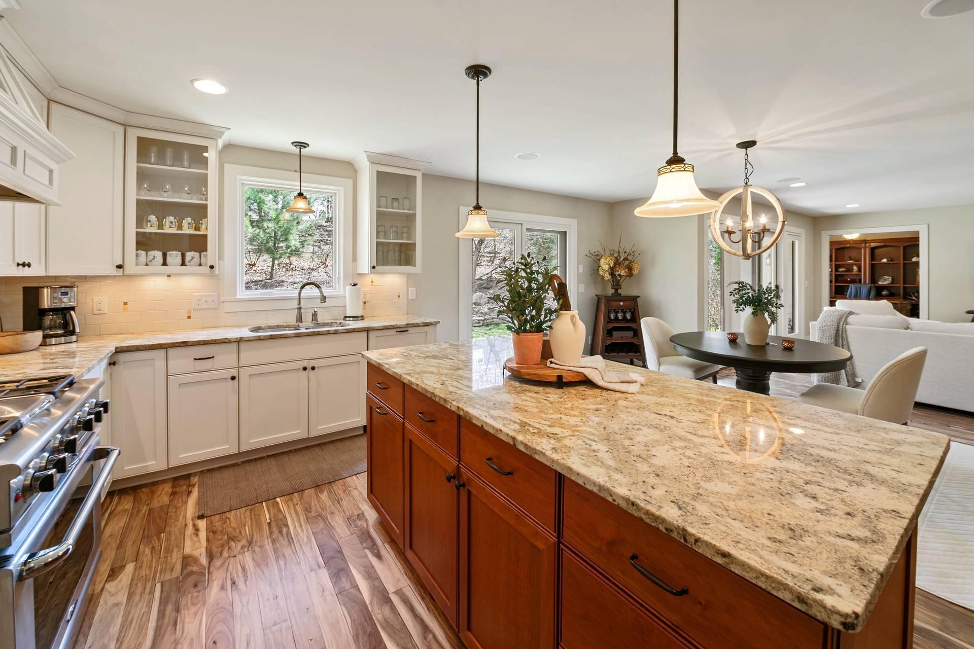 220 Glenbrook Road North Wayzata, MN 55391 - Photo 10 of 33