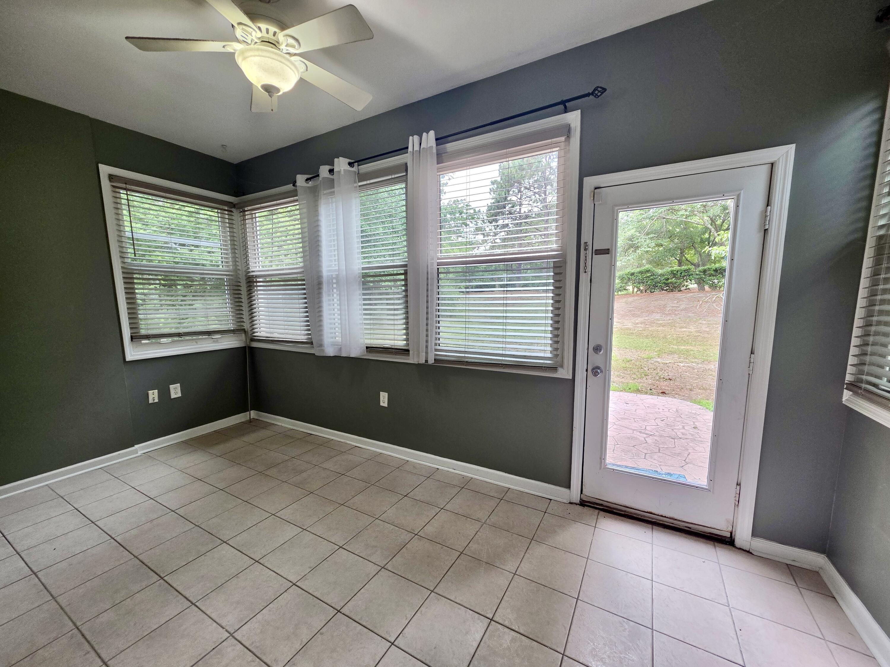 470 Cane Court Mount Pleasant, SC 29464 - Photo 12 of 34 20260528_132011