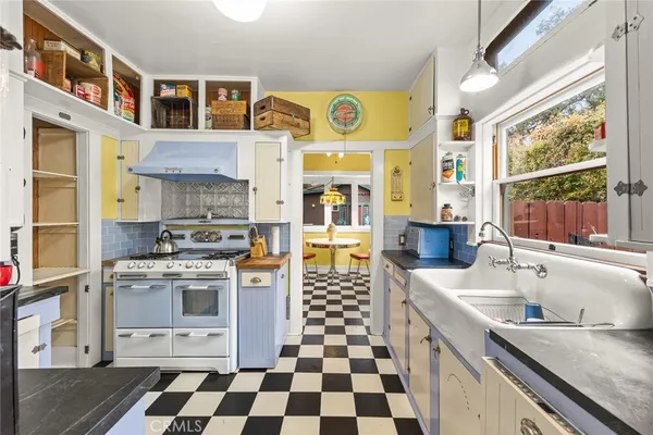 $1,800,000 | 577 North Chester Avenue, Pasadena, CA 91106