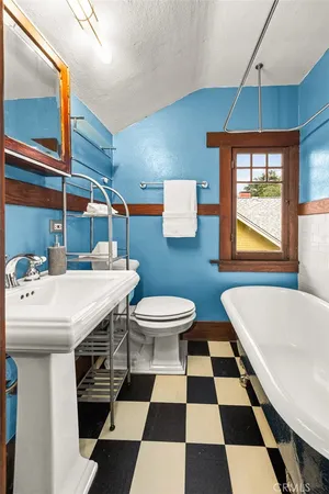 $1,800,000 | 577 North Chester Avenue, Pasadena, CA 91106