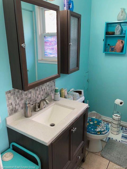 8403 Harding Center Line, MI 48015 - Photo 15 of 22